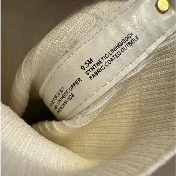 Steve Madden White Knit Forgo Pull On Peep Toe Heel size 9.5 (size 9 fit) - Picture 11 of 11